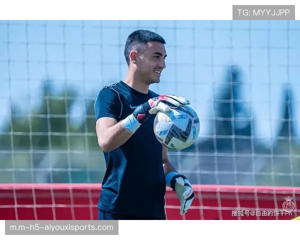 塞萨洛尼基门将扑救成功率百分百,个人表现效率难掩体系漏洞